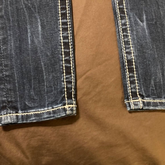 Miss Me Jeans - Picture 6 of 9